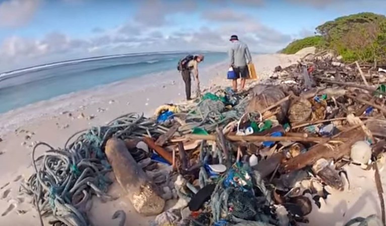 VIDEO Milijun plastičnih cipela zatrpalo nenaseljene australske "rajske" otoke